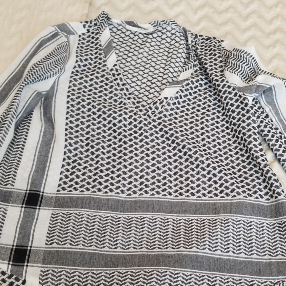 Assembly brand black weight multi print top